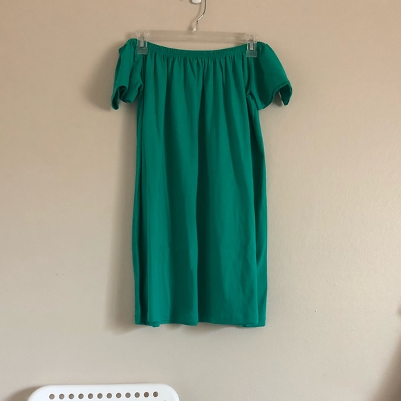 Green Off the Shoulder Dress - Picture 4 of 4